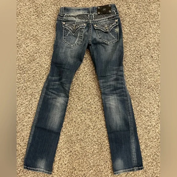 Women’s 26 Regular Miss Me jeans - Picture 3 of 4